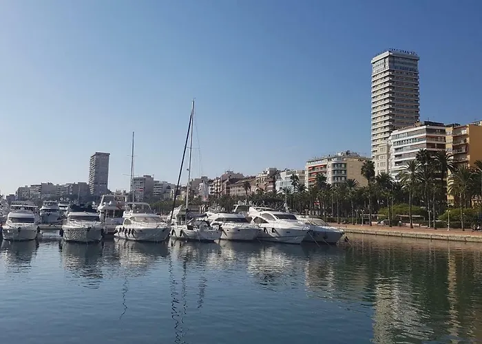 Διαμέρισμα Calle Arquitecto Vidal *