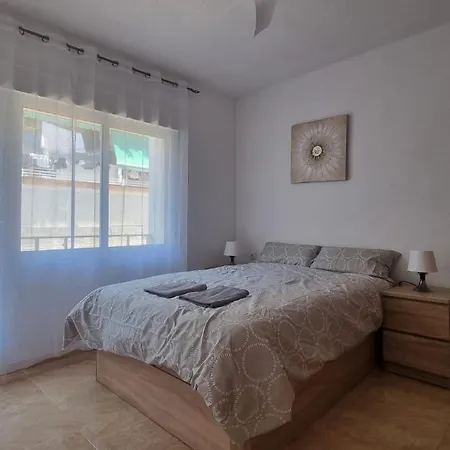 Calle Arquitecto Vidal * Alicante